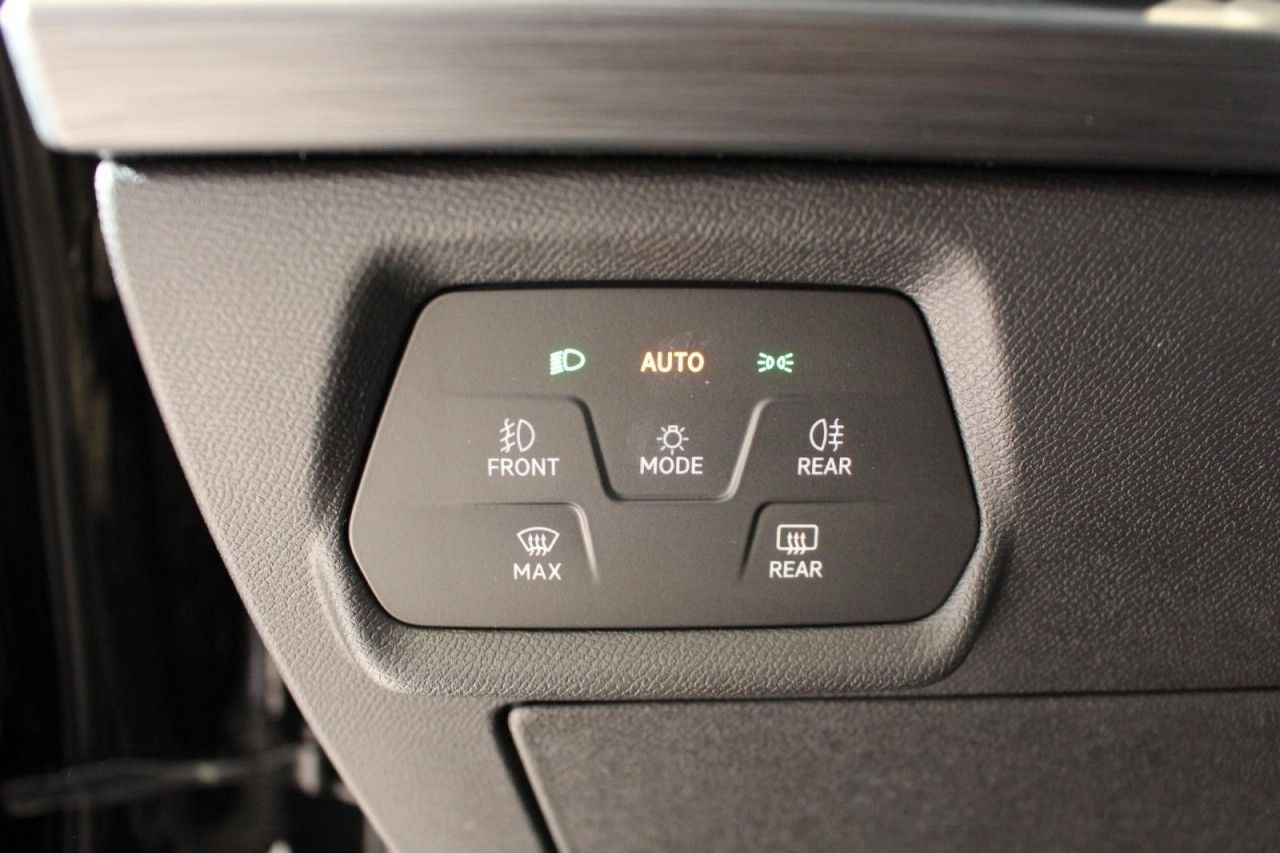 Cupra Formentor VZ 2.0 TSI DSG 4Drive 4JGAR/AHK/PANO/e