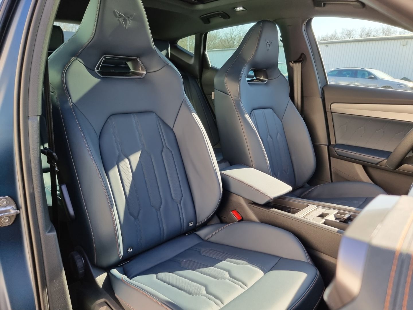 Cupra Formentor 2.0 TSI DSG 4Drive VZ ACC DCC Pano AHK