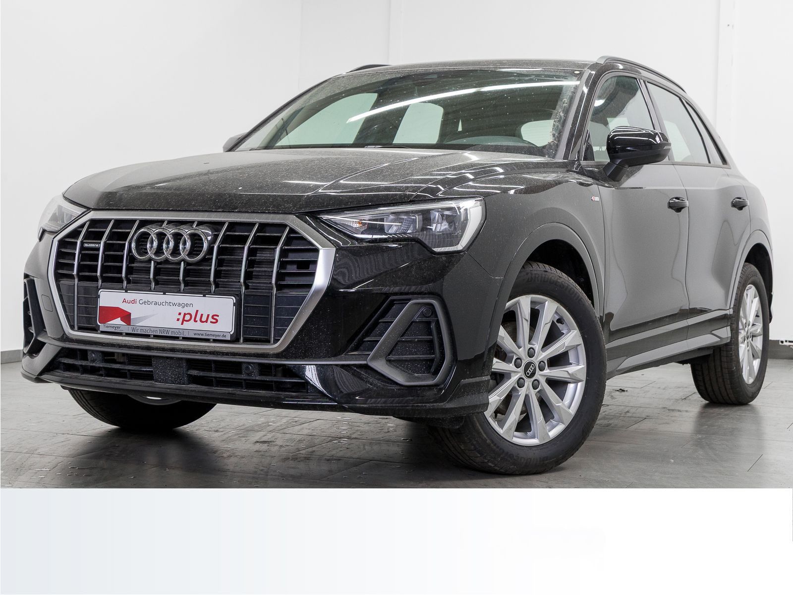 Audi Q3 35 TDI Q S LINE - Samsaru's Car Outlet