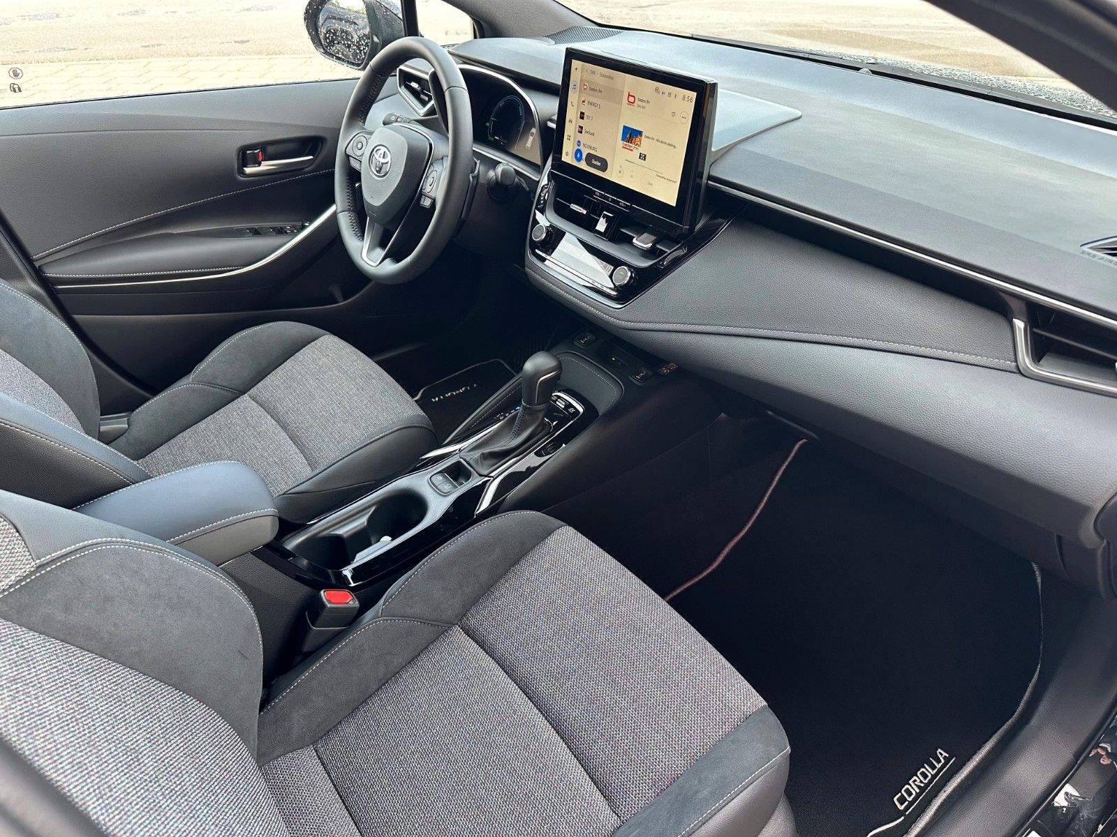 Toyota Corolla 2.0 TS Hybrid Teamplayer + TECHNIK-PAKET