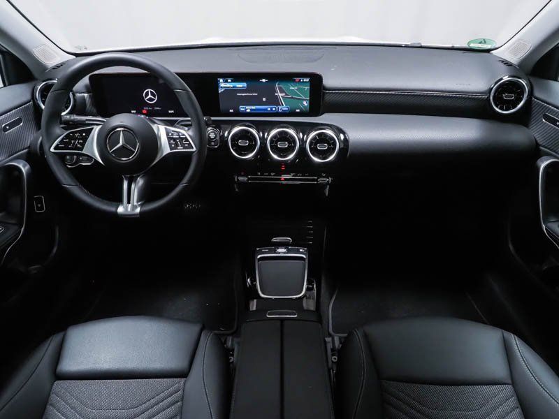 Mercedes-Benz A 180 LIMOUSINE Progressive - Samsaru's Car Outlet