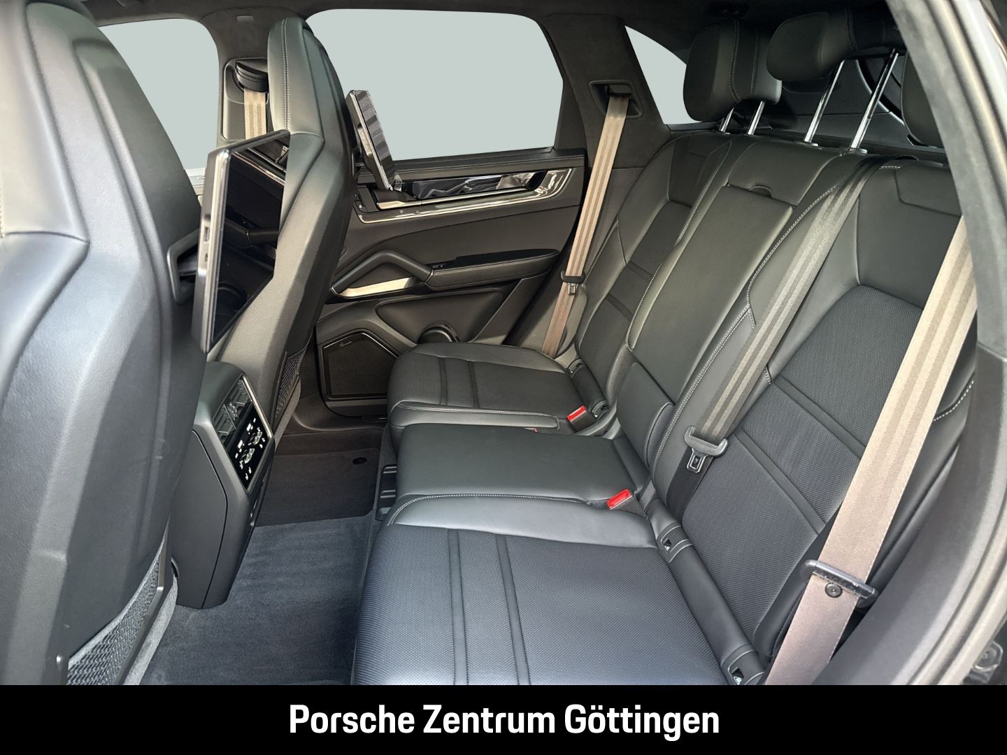Porsche Cayenne Turbo E-Hybrid Burmester Luftfederung
