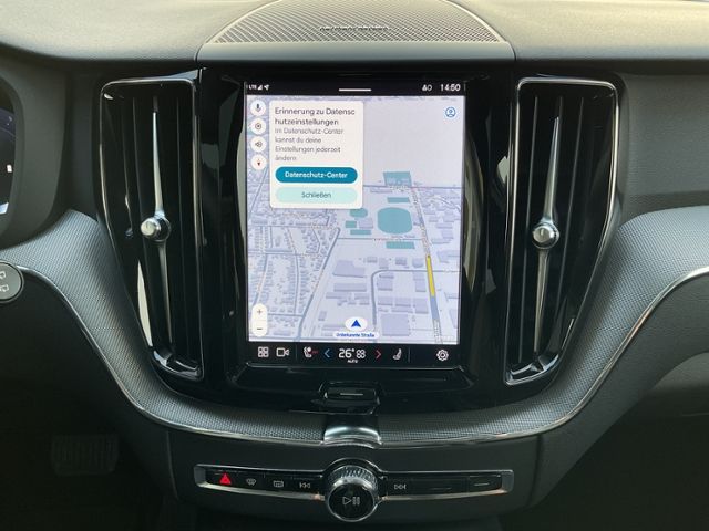 Volvo XC60 B4 Plus Dark 2WD ACC PANO 360° Allwetter