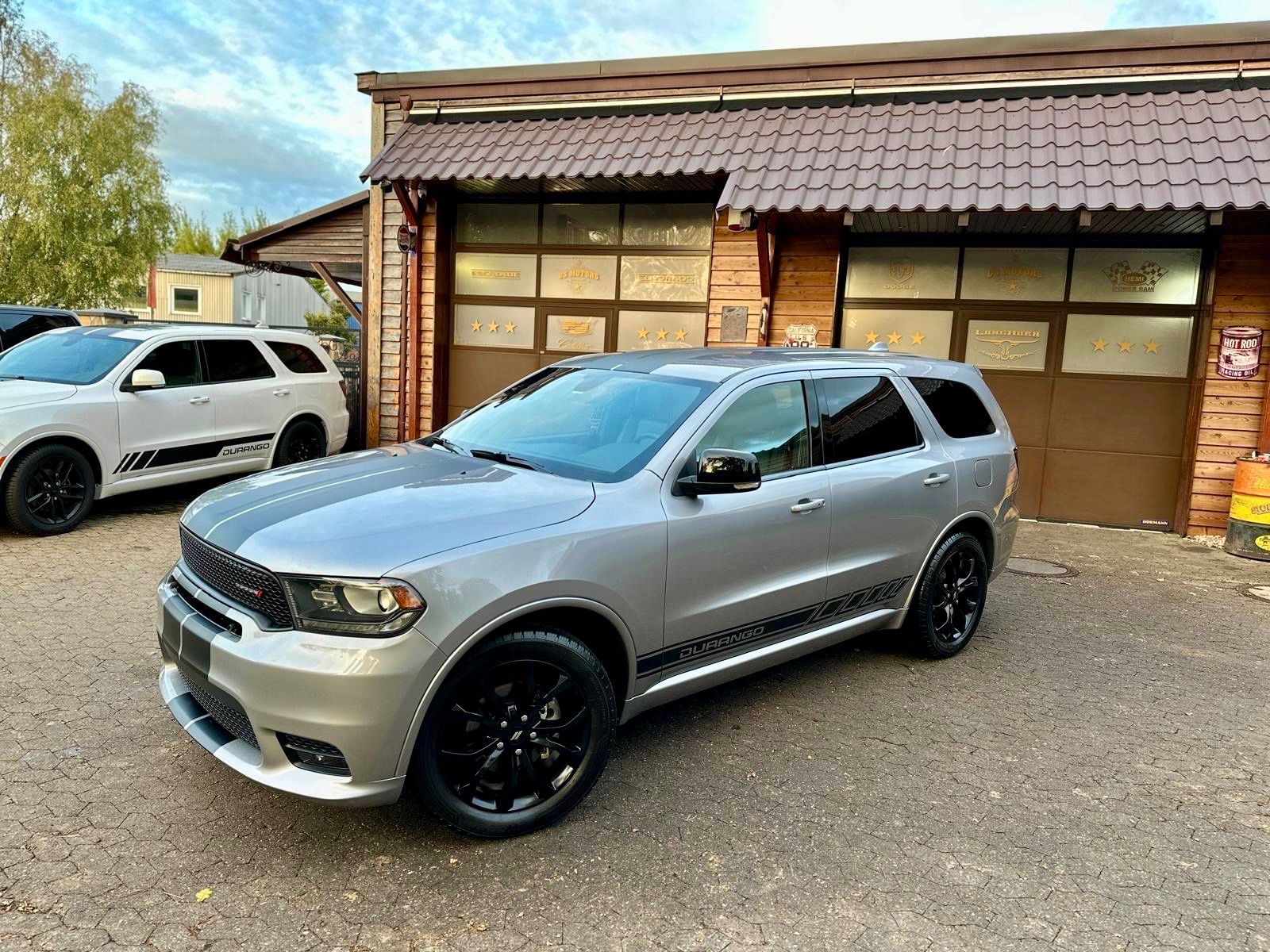 Dodge 3,6 V6*LED*PDC*LEDER*7 SITZER*20 ZOLL*NAVI*