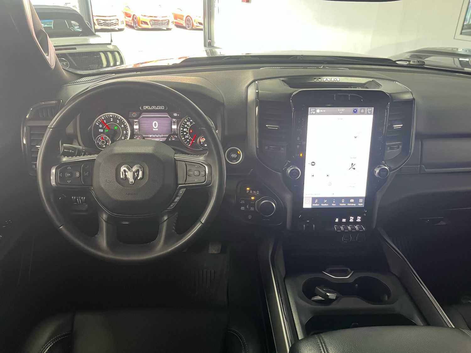 Dodge RAM 5,7l V8 *BIGHORN/12 ZOLL Display/SHZ/LED/AHK