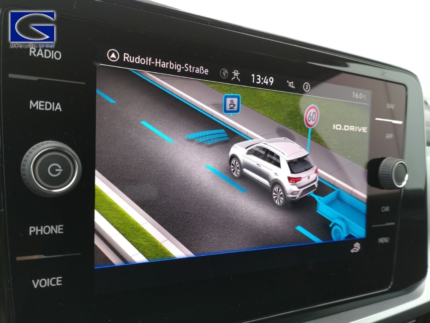 Volkswagen T-Roc 1.5 TSI Life DSG - Samsaru's Car Outlet