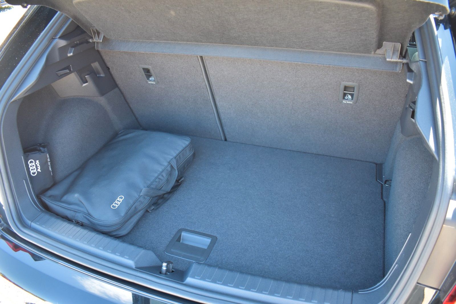 Audi A1 Sportback 30 TFSI advanced - Samsaru's Car Outlet