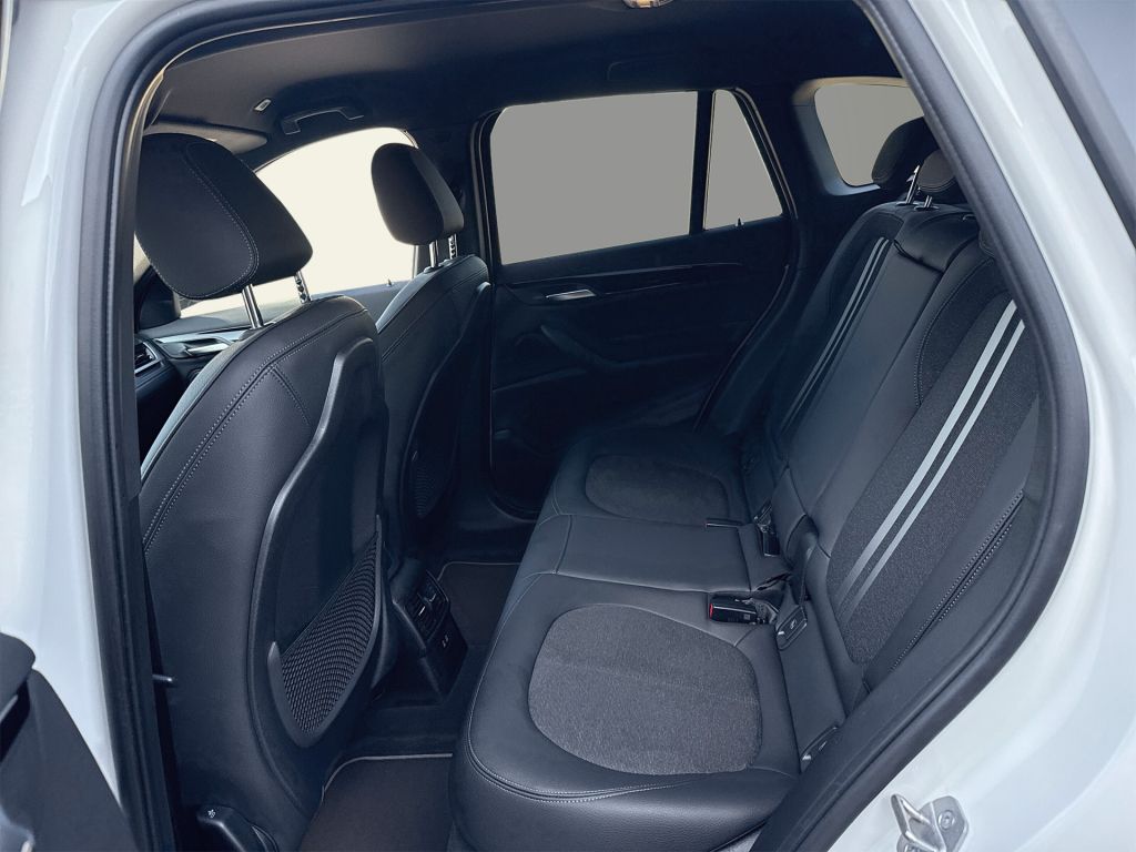 BMW X1 xDrive25e Sport Line - Samsaru's Car Outlet