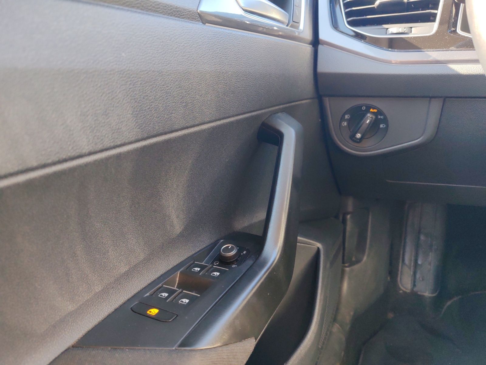 Volkswagen TAIGO 1.0 TSI Style DSG - Samsaru's Car Outlet