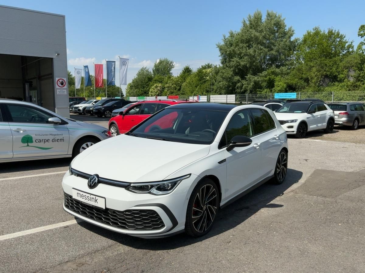 Volkswagen Golf VIII 2.0 TDI GTD - Samsaru's Car Outlet