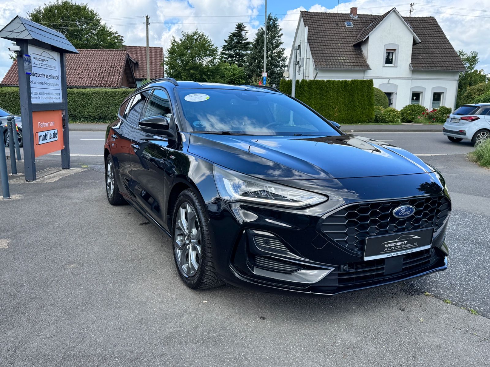 Ford Focus Turnier ST-Line* LED* CAM* AHK*