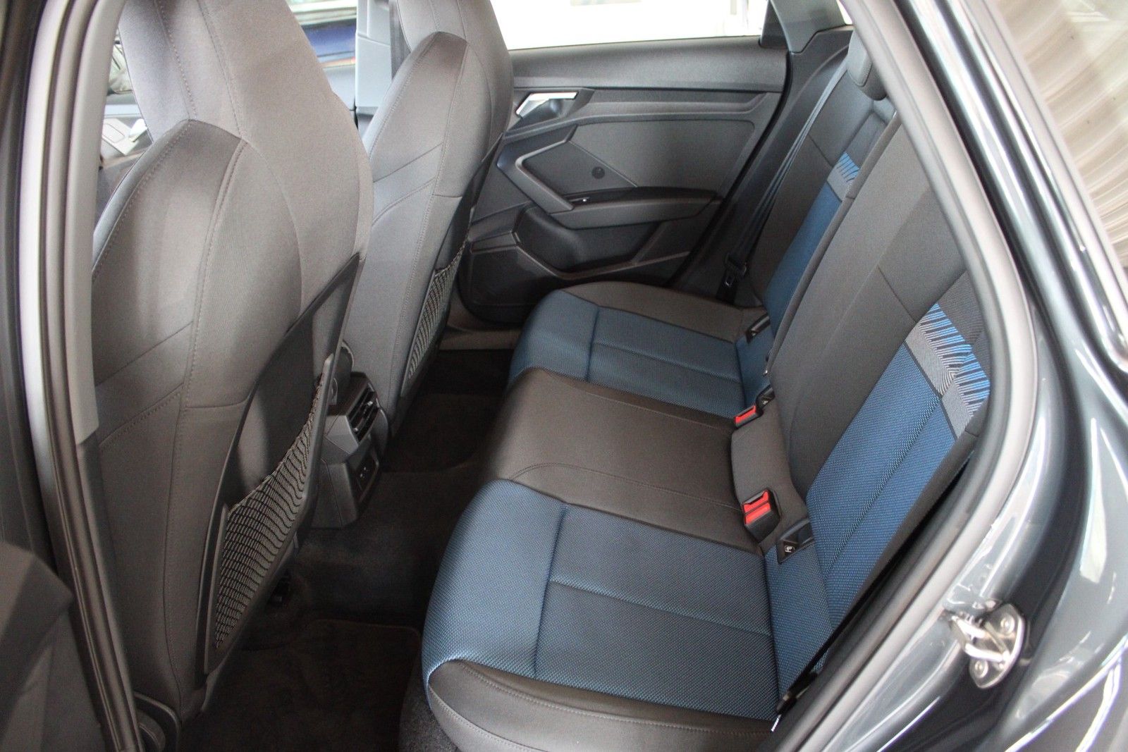 Audi A3 Sportback 35 TFSI advanced - Samsaru's Car Outlet