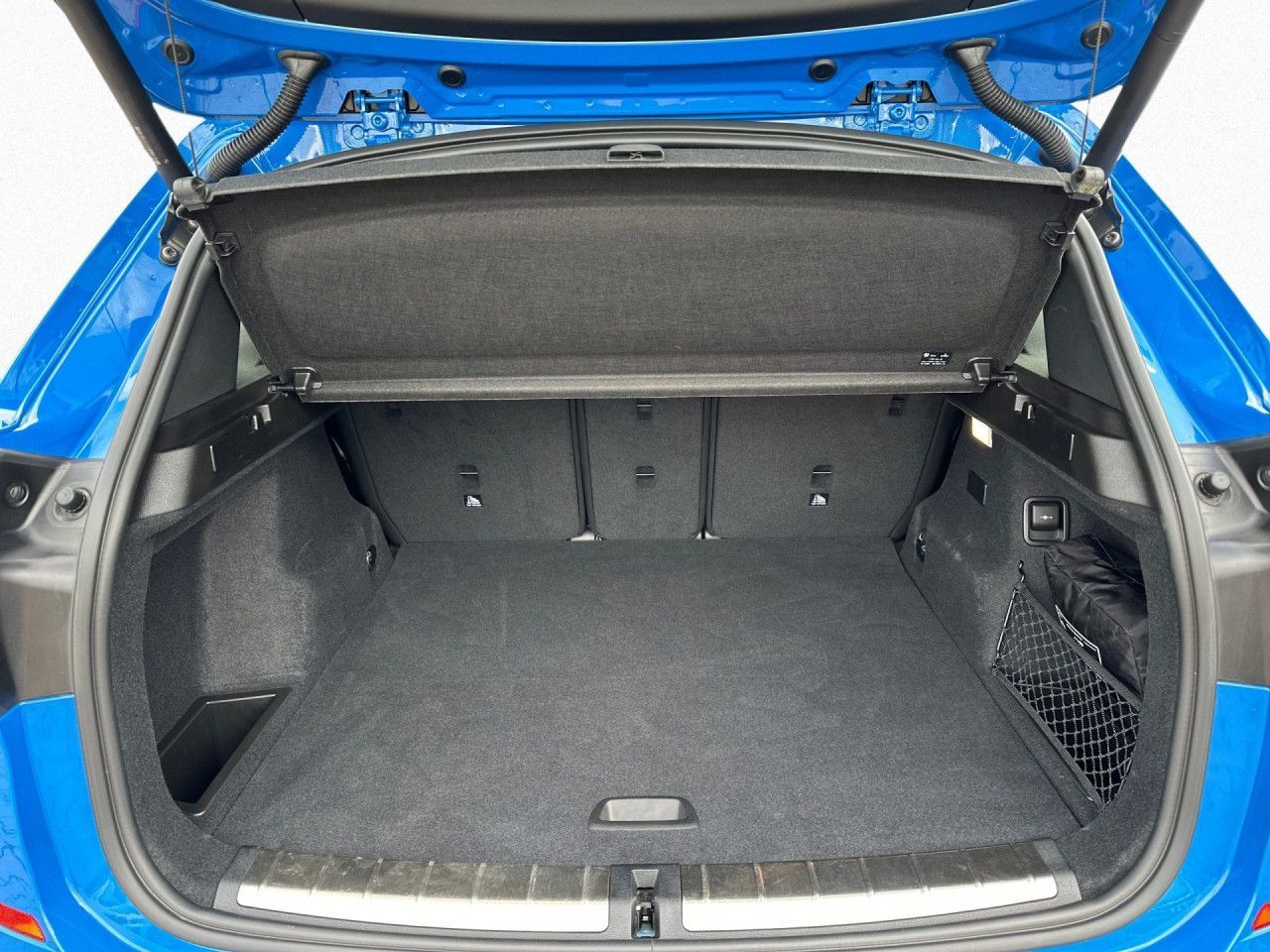 BMW X1 xDrive 25e M Sport - Samsaru's Car Outlet