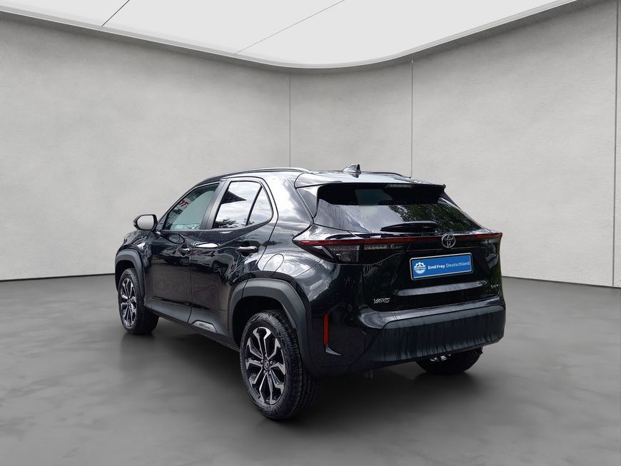 Toyota Yaris Cross Hybrid Teamplayer, Winter- & Safety-