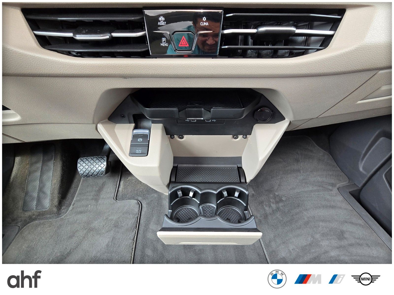 Volkswagen T7 Multivan EDITION LANG - Samsaru's Car Outlet