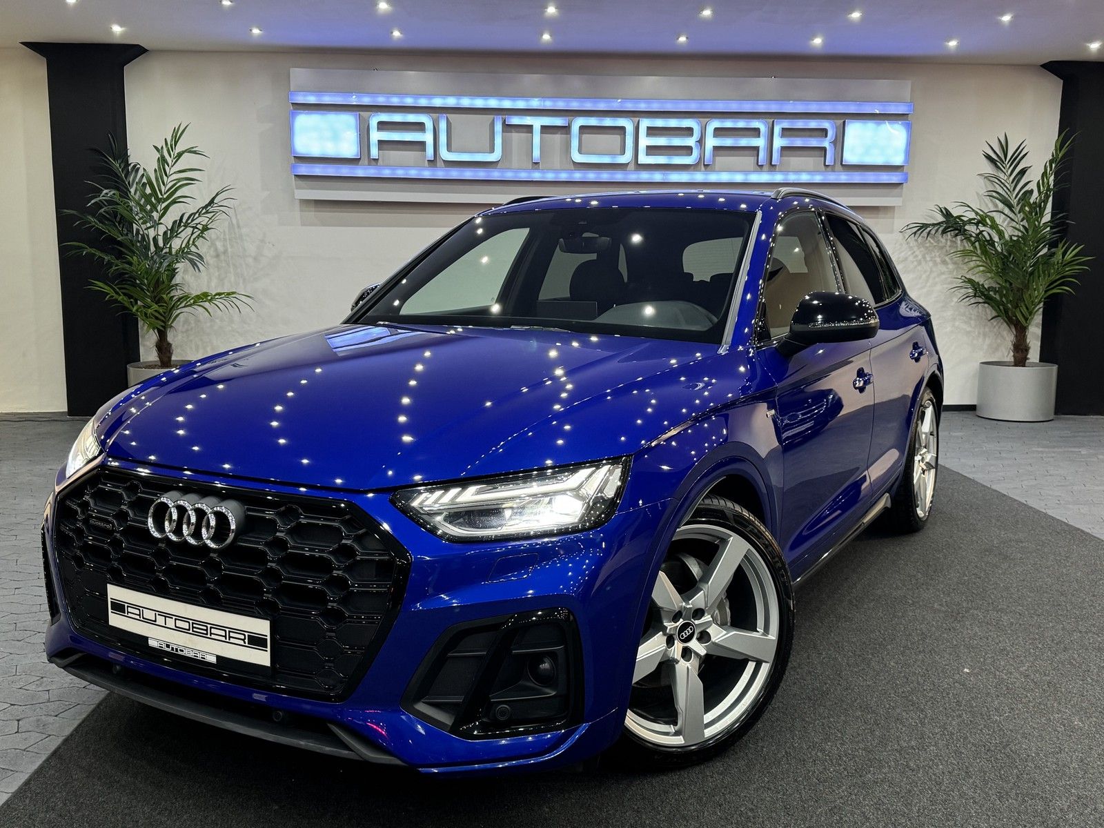 Audi Q5 40 TDI quattro S line - Samsaru's Car Outlet