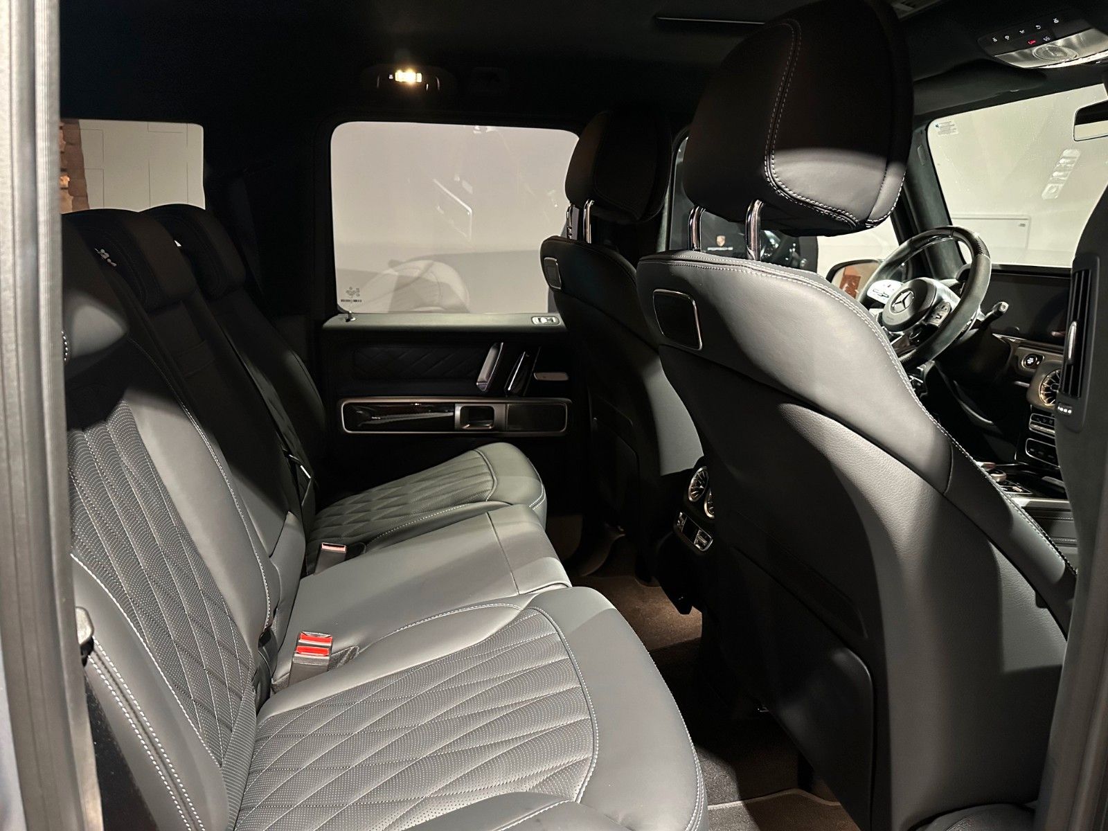 Mercedes-Benz G63 AMG - Samsaru's Car Outlet