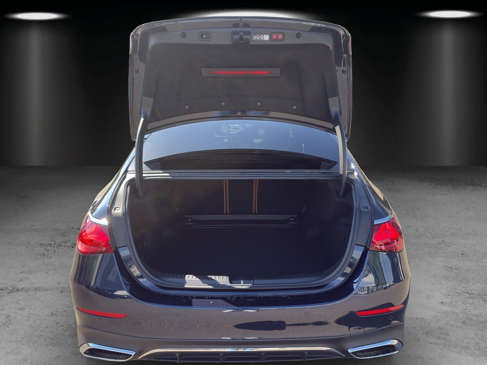 Mercedes-Benz E 450 d 4M AMG Distro AIRMATIC Burme4D HUD 360°
