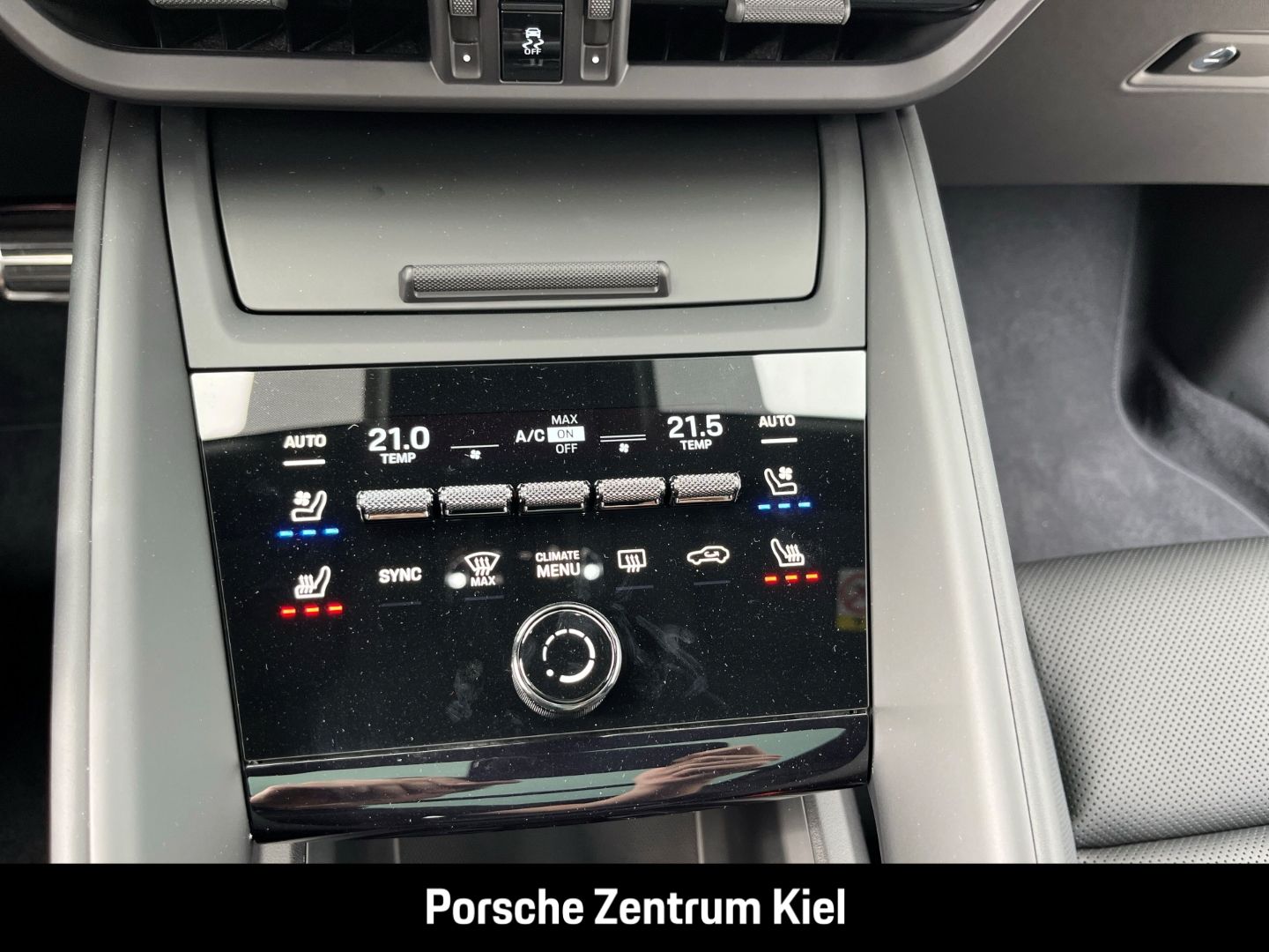 Porsche Macan 4S HA-Lenkung InnoDrive HUD Sitzbelüftung
