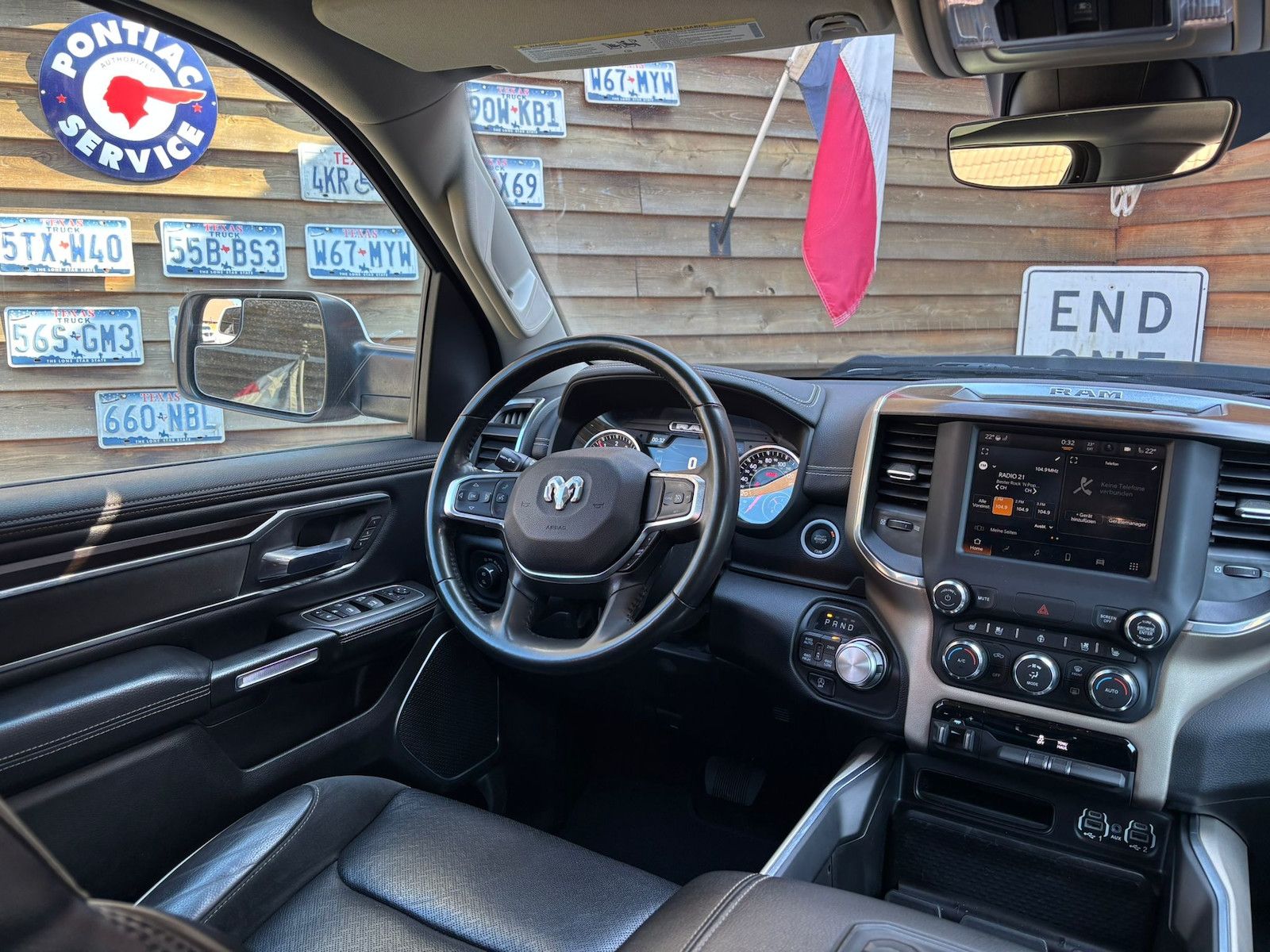 Dodge RAM 1500 Laramie LED AHK LPG Memory LPG