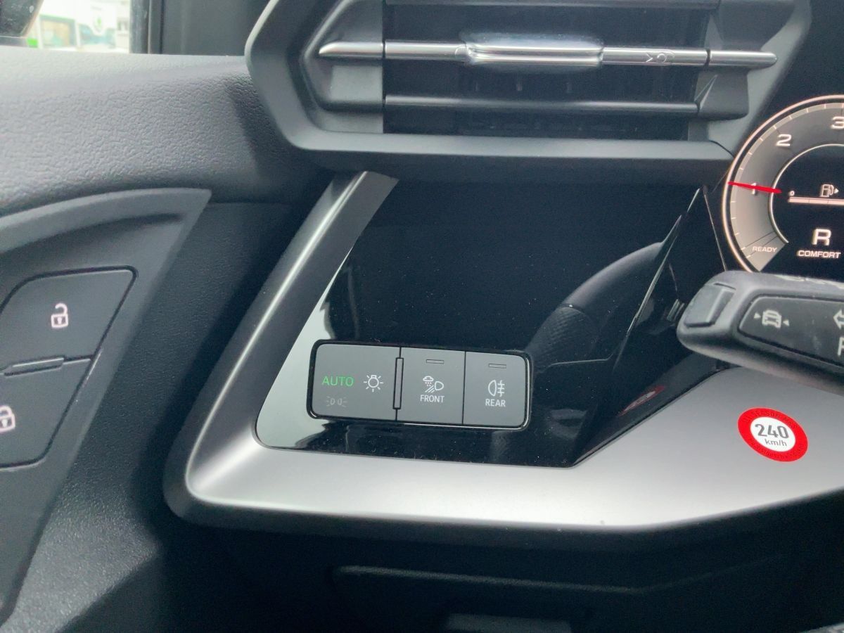 Audi A3 Limousine 35 TDI S-TR 2xS-LINE - Samsaru's Car Outlet
