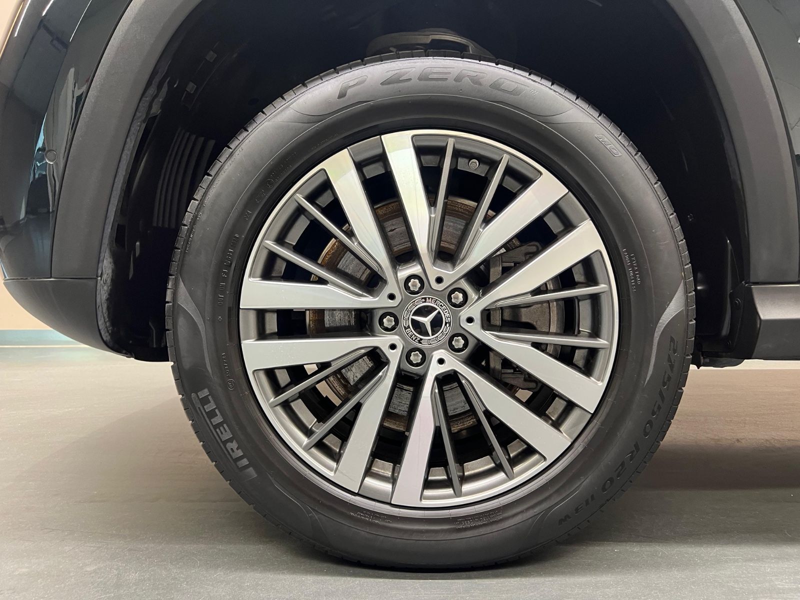Mercedes-Benz GLS350 d 4M - Samsaru's Car Outlet