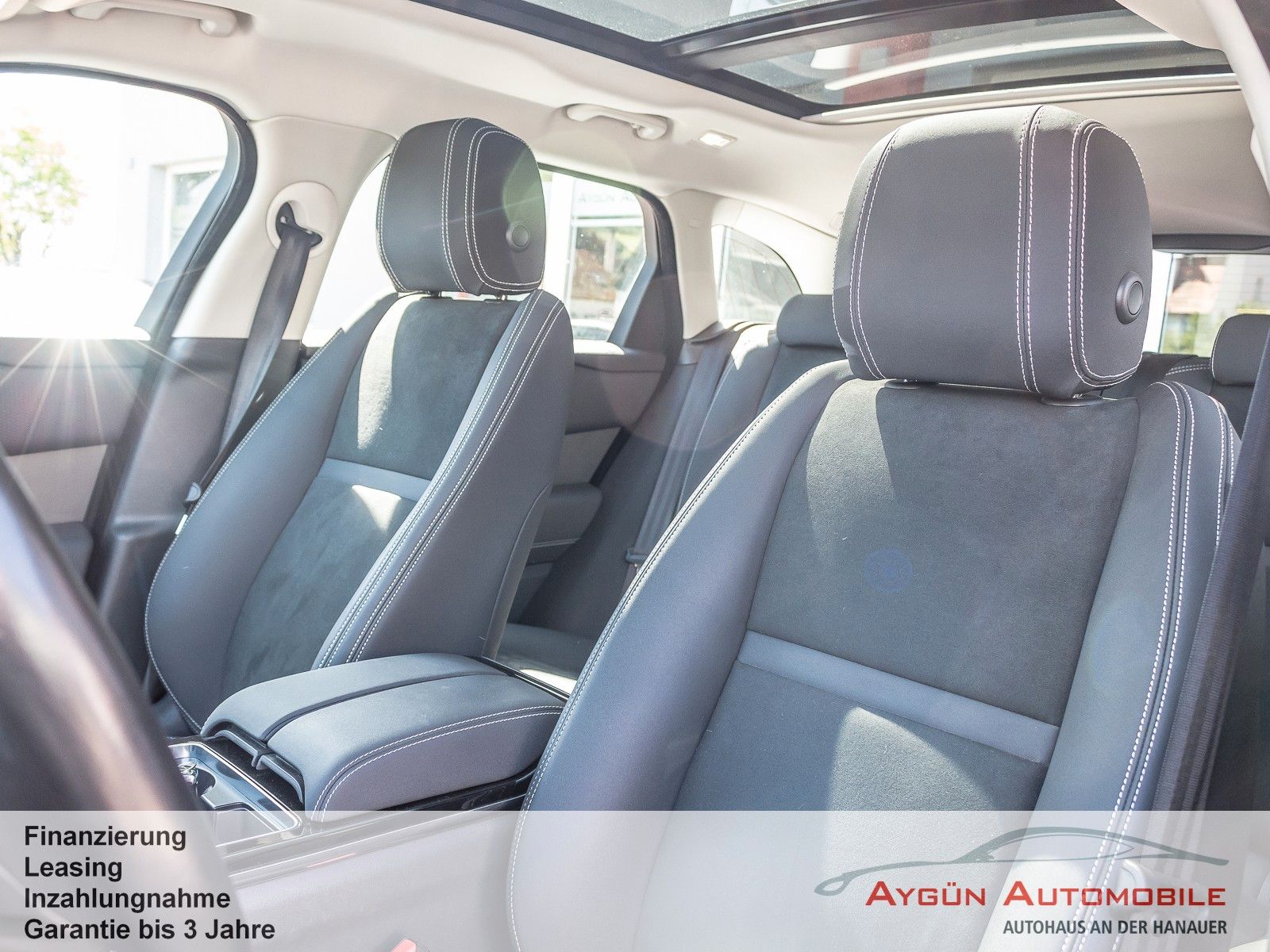 Range Rover Velar P400e AWD - Samsaru's Car Outlet