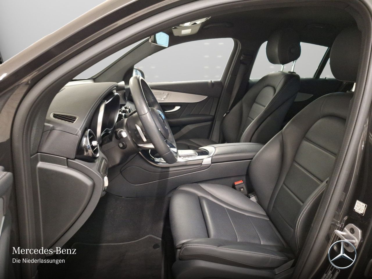 Mercedes-Benz GLC400d 4M Cp AMG/Dist/MultiSi/LED/AHK/Sound/HUD
