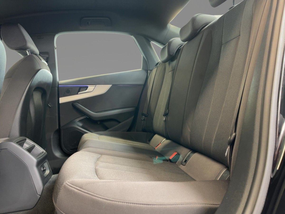 Audi A4 Limousine 35 TDI - Samsaru's Car Outlet