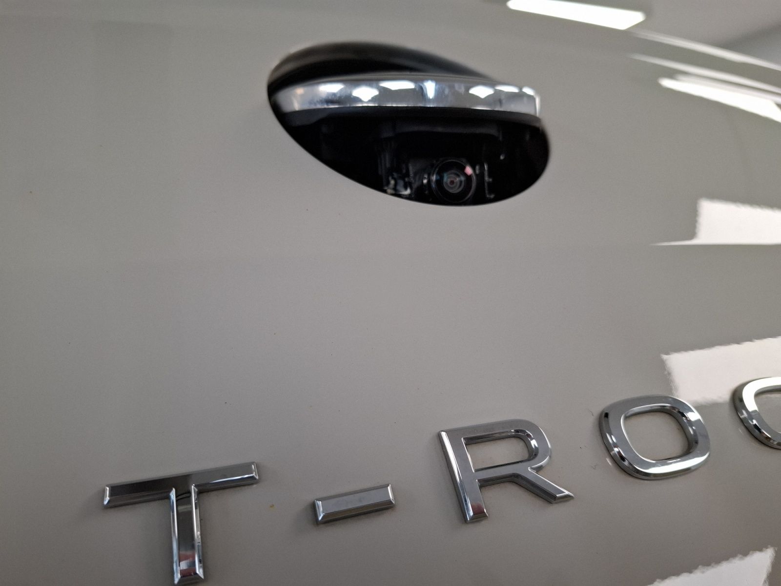 Volkswagen T-Roc 1.5 TSI Style - Samsaru's Car Outlet