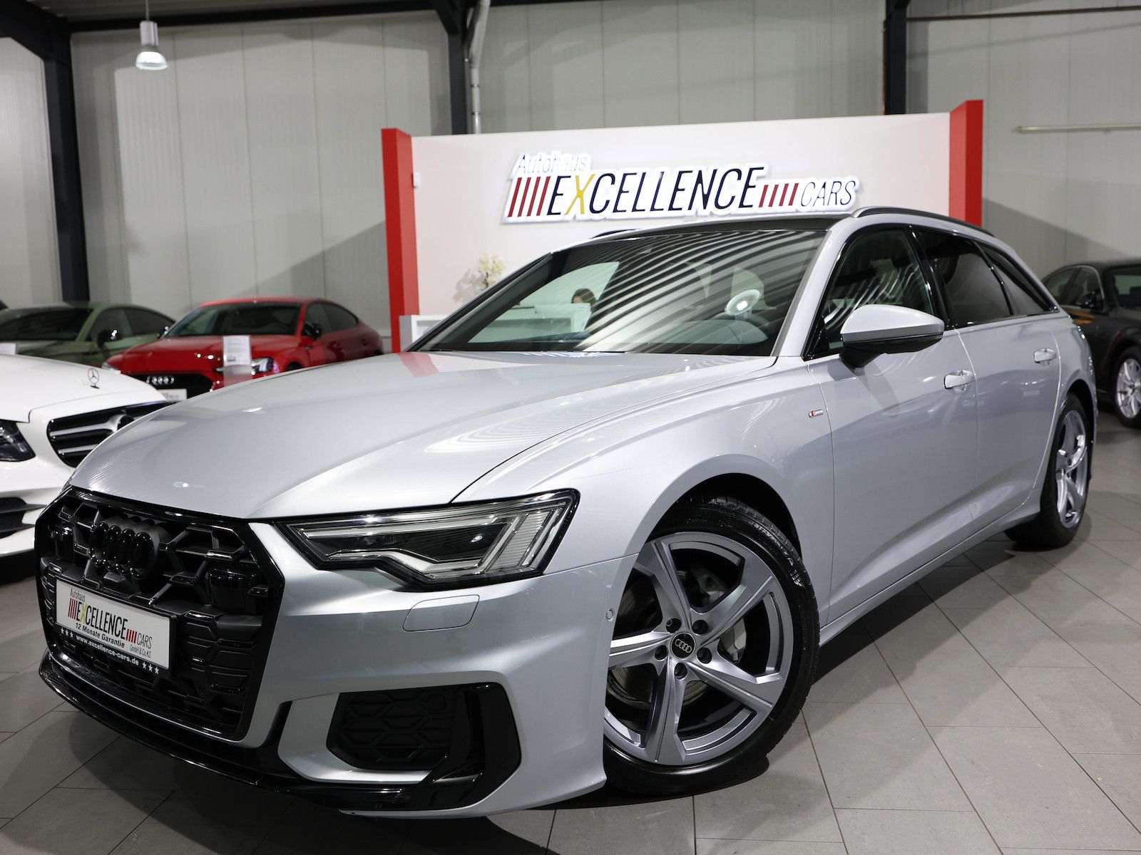 Audi A6 Avant 40 TDI S-LINE BLACK / PANORAMA, LED, VC
