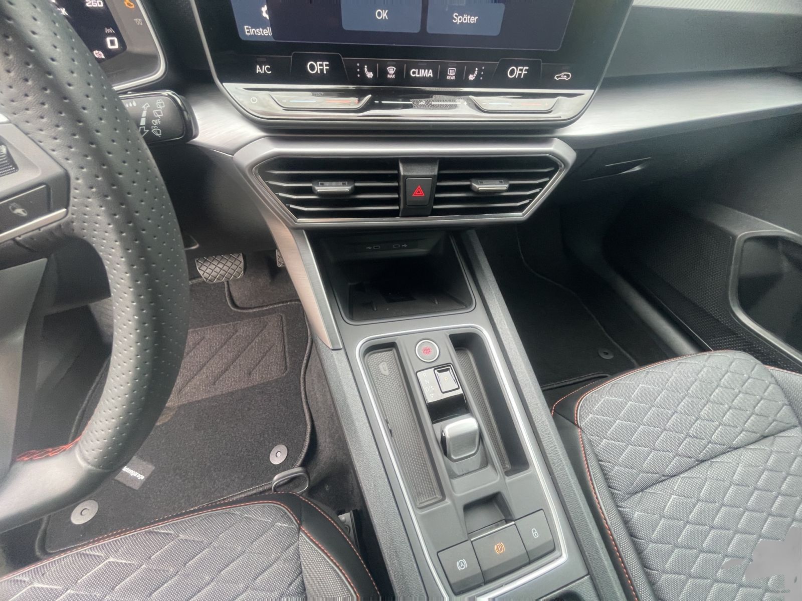 Seat Leon Sportstourer 2.0 TDI DSG FR AHK/Kamera/Navi