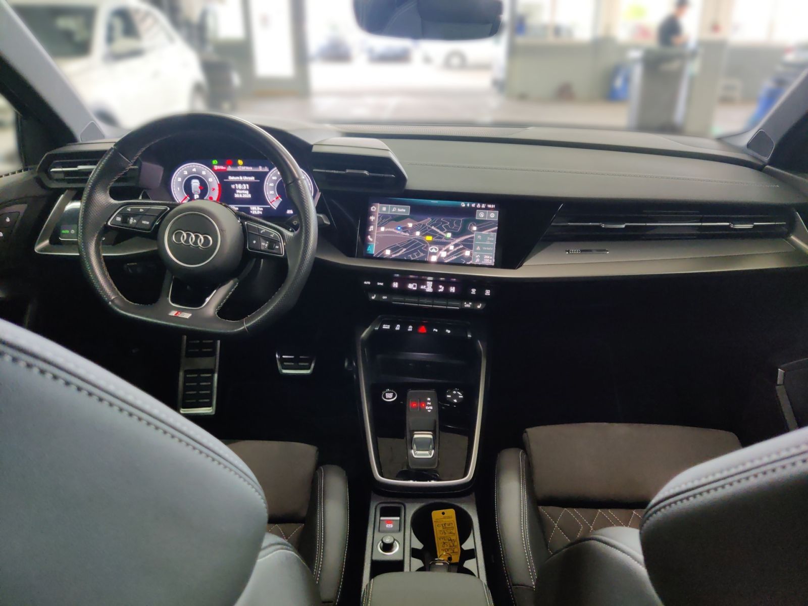 Audi A3 Sportback 35 TFSI advanced - Samsaru's Car Outlet