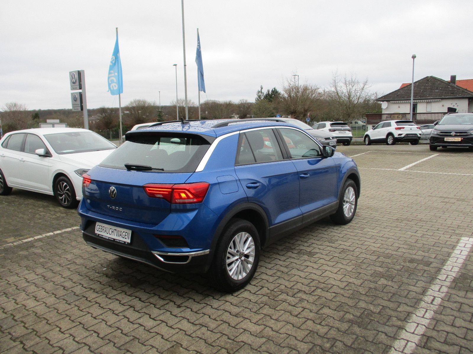 Volkswagen T-Roc Style DSG - Samsaru's Car Outlet