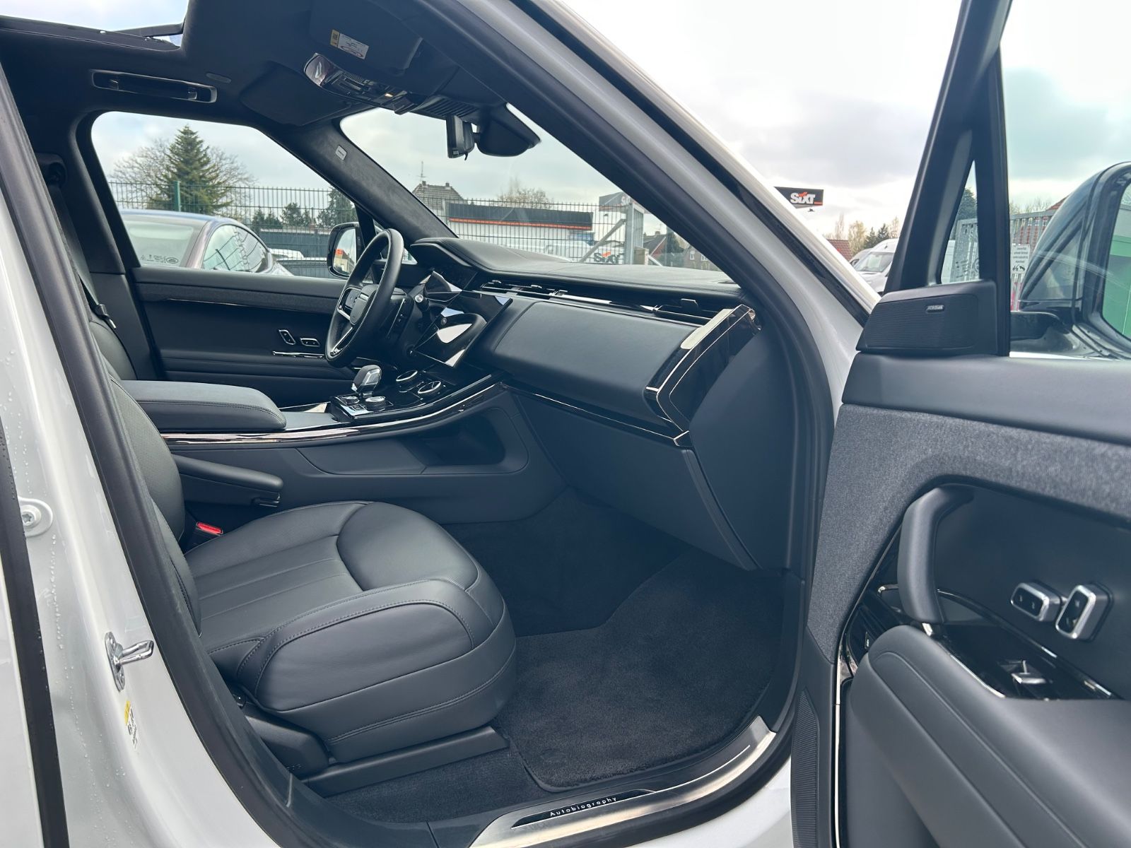 Range Rover Sport Autobiography - Samsaru's Car Outlet