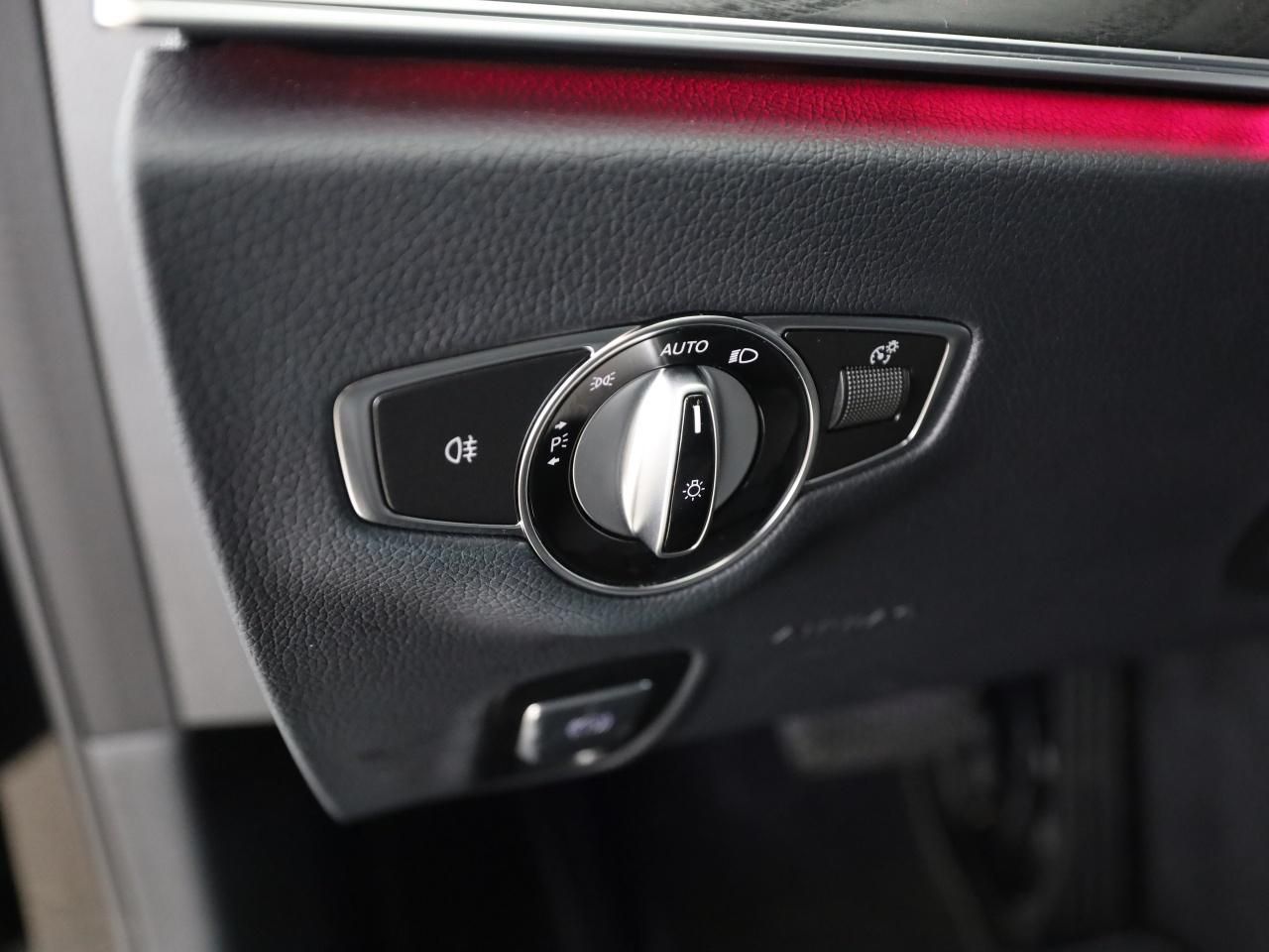 Mercedes-Benz E 220 d T Night Avantgarde AHK Distronic Kamera