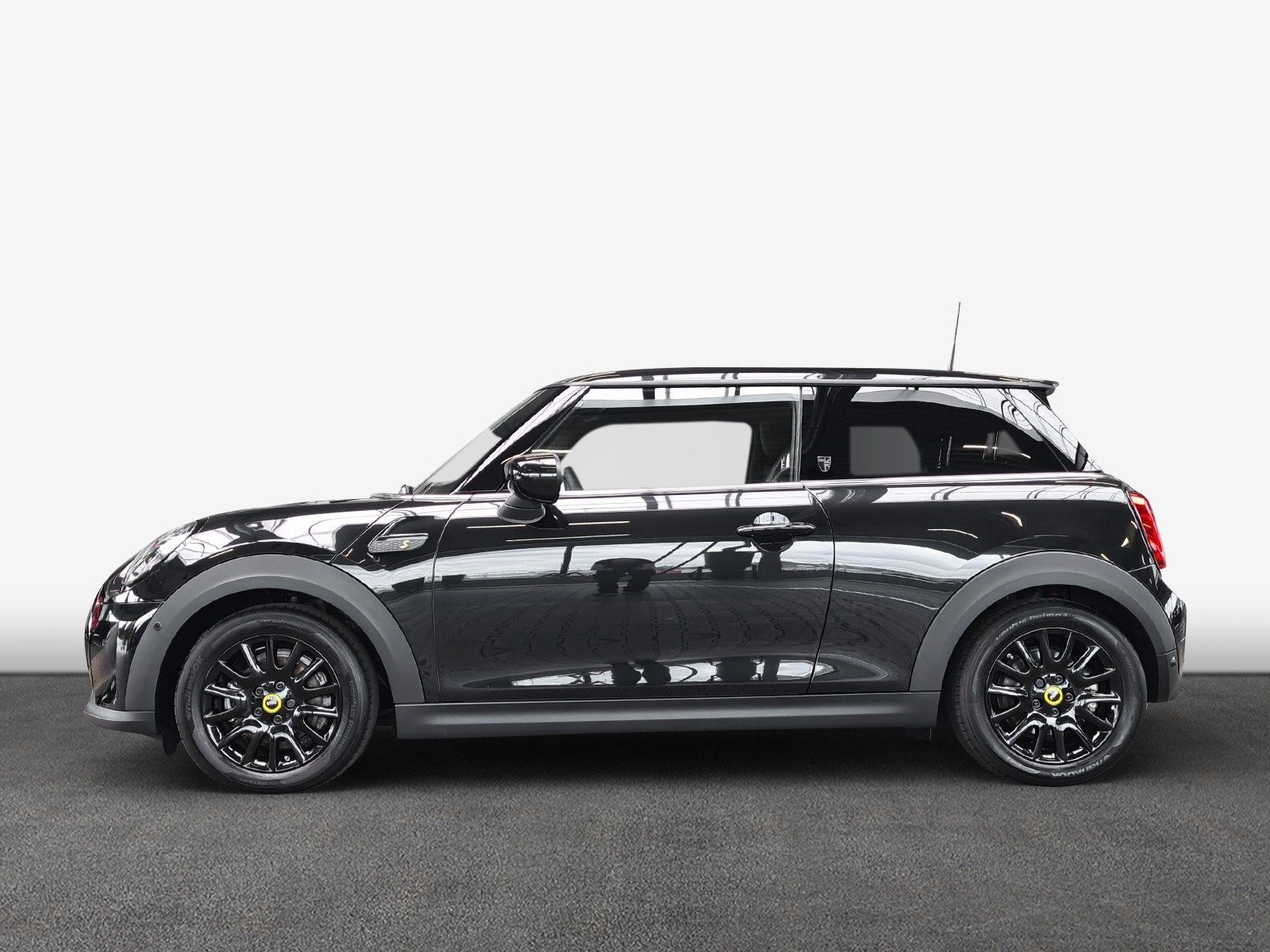 MINI Cooper SE - Samsaru's Car Outlet