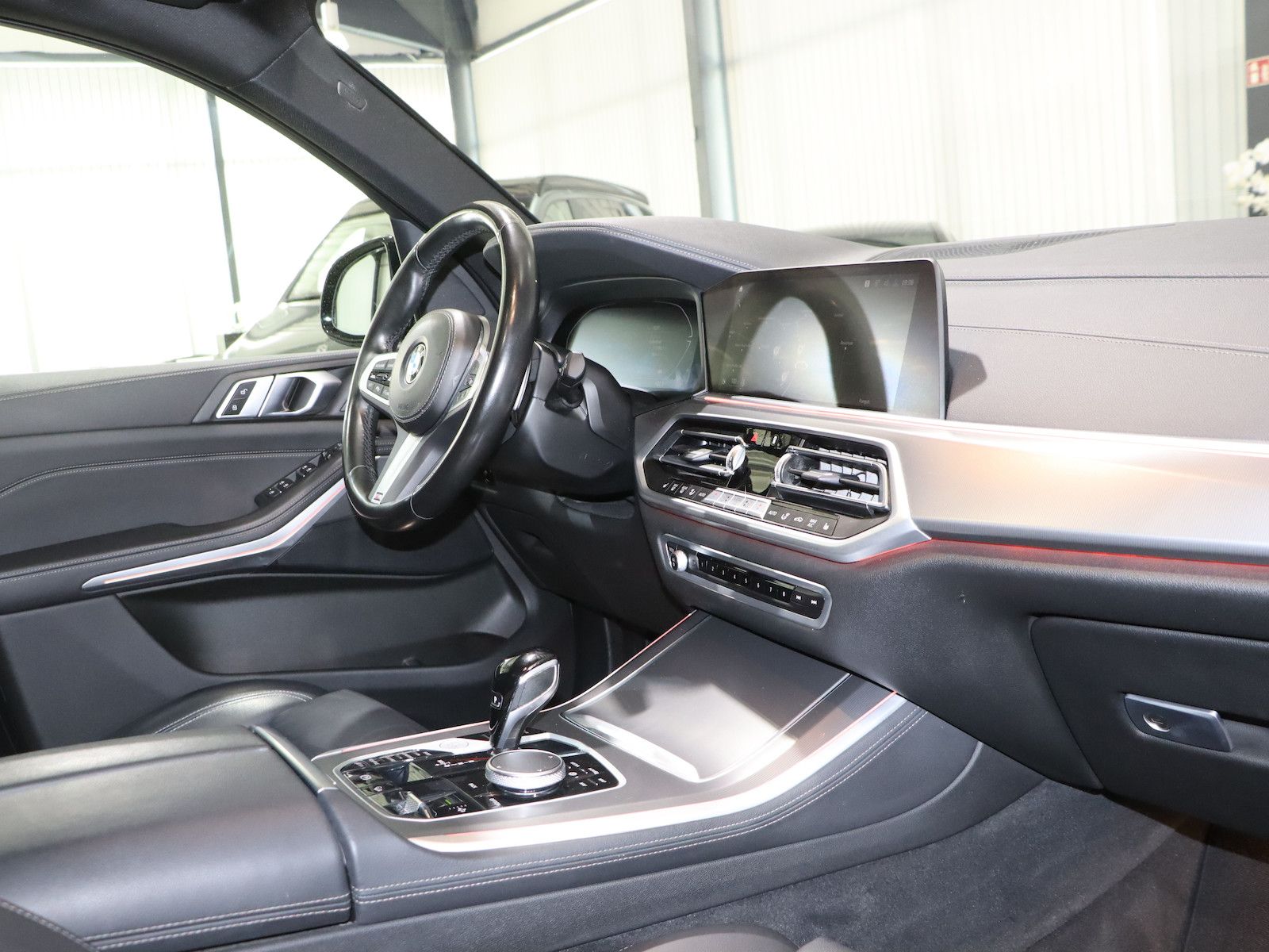 BMW X5 xDrive 40d M-SPORTPAKET / 7-SITZER / PANORAMA