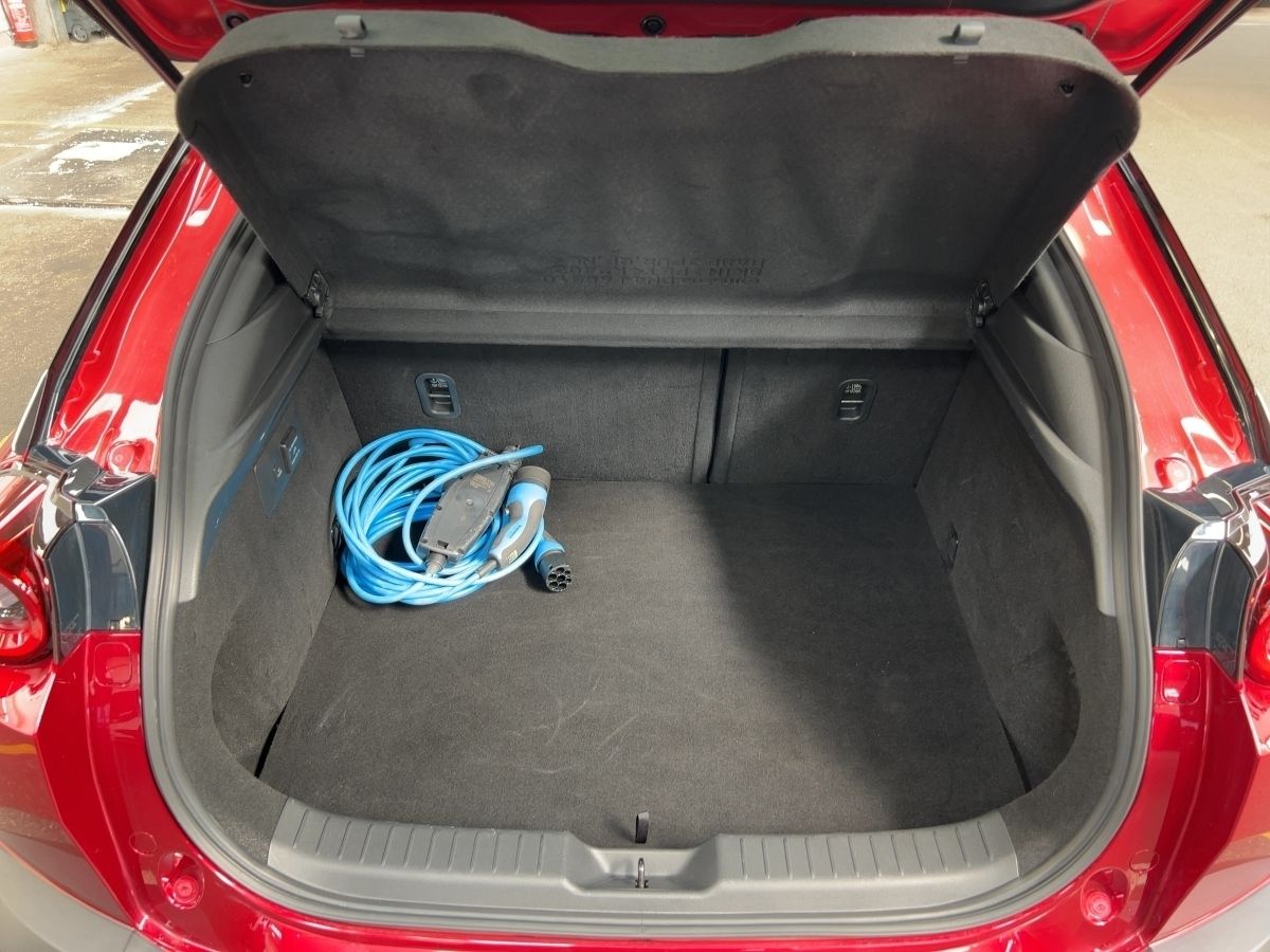 Mazda MX-30 MAKOTO R-EV e-SKYACTIV CCS-Ladeanschluss