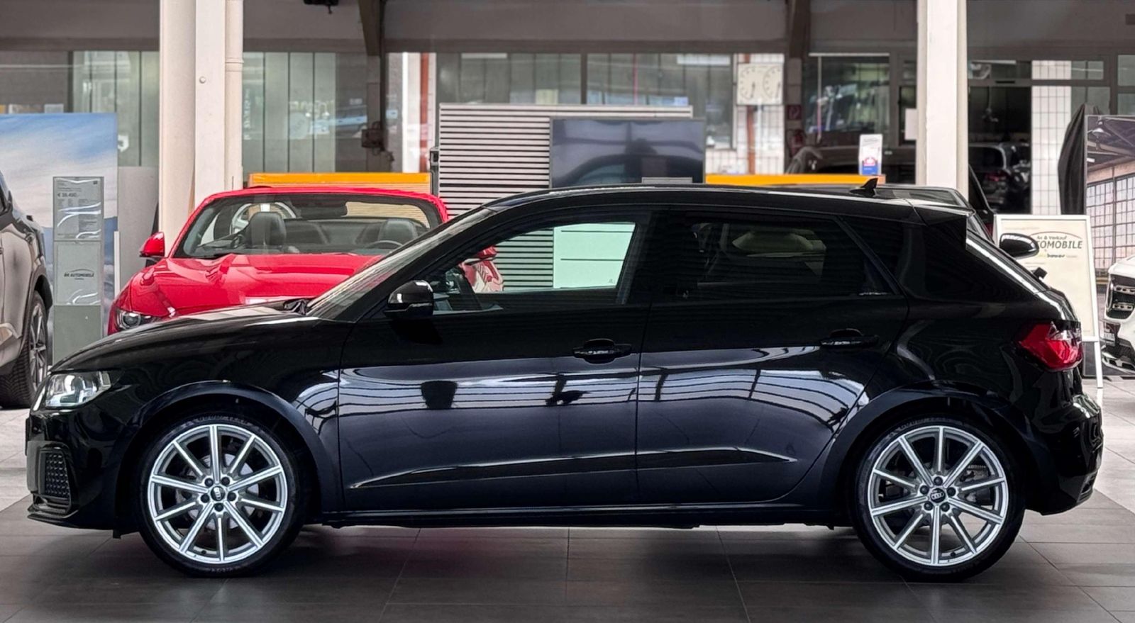 Audi A1 35 TFSI advanced - Samsaru's Car Outlet