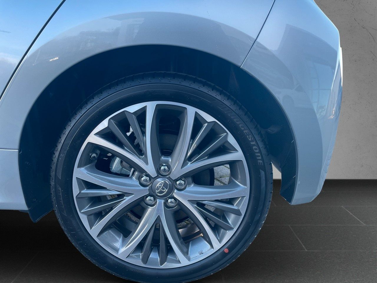Toyota Yaris 1.5 Hybrid Style *2xPDC*ACC*BLIS*LED*NAV*
