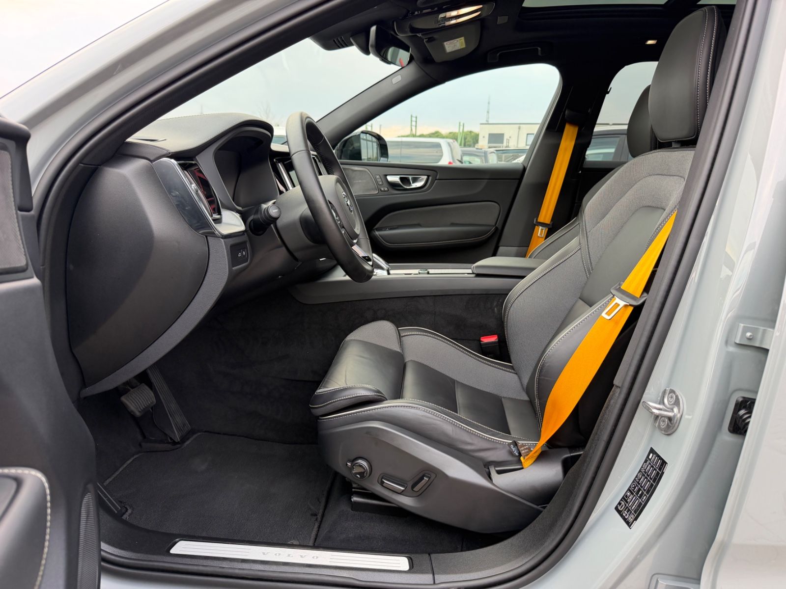 Volvo XC60 Polestar Engineered Recharge Plug-In Hybrid