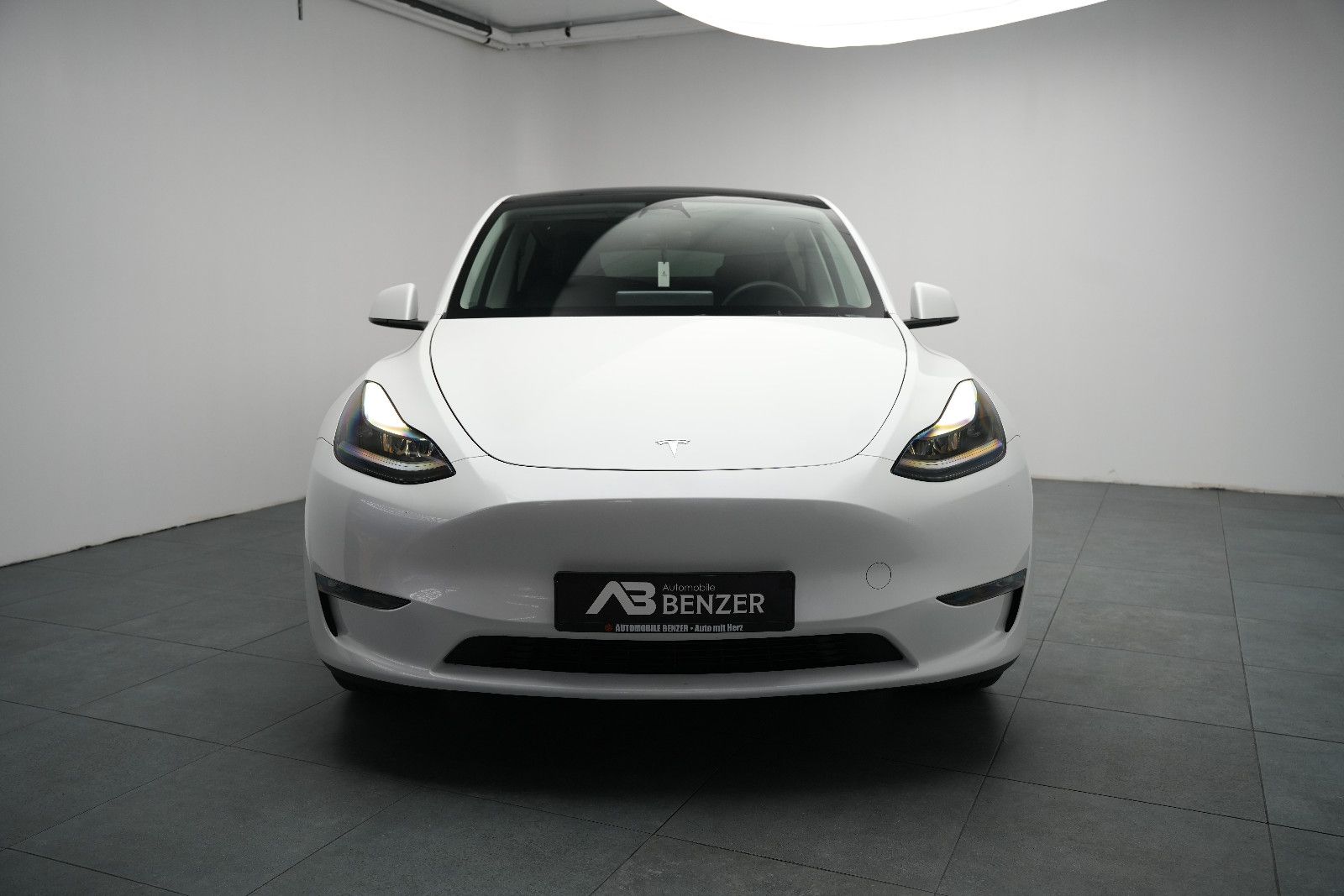 Tesla Model Y Long Range Dual*PanoramaGlasdach*Subwoof