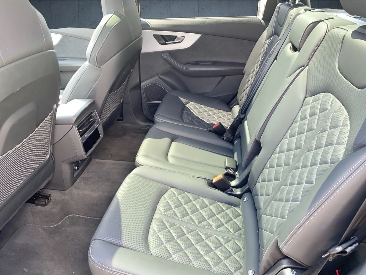 Audi Q7 SUV S line 50 TDI qu. tiptr. Laser PANO HUD