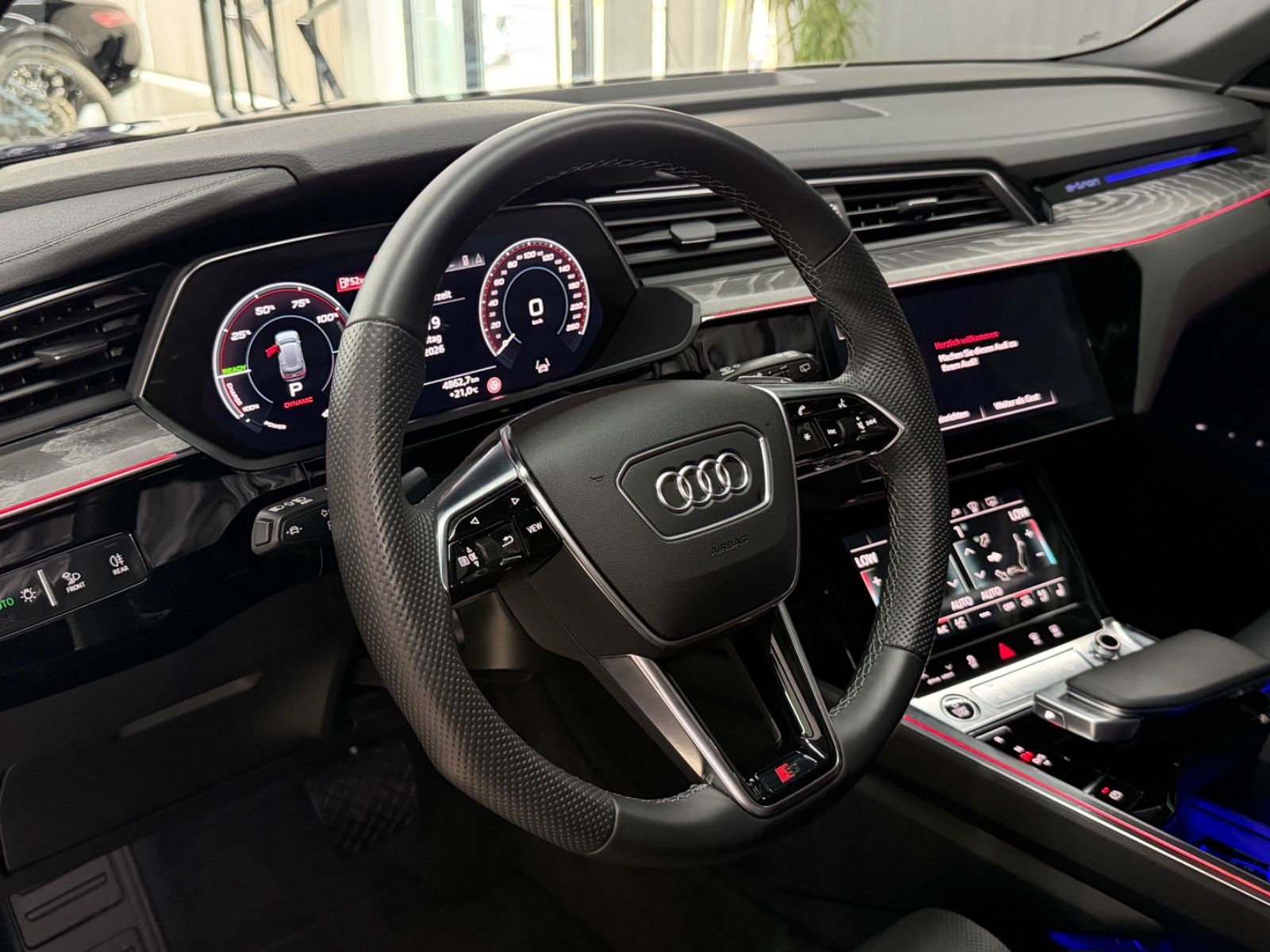 Audi E-tron 55 Quattro S-Line*PANO*AHK*HuD*NIGHT*B&O*