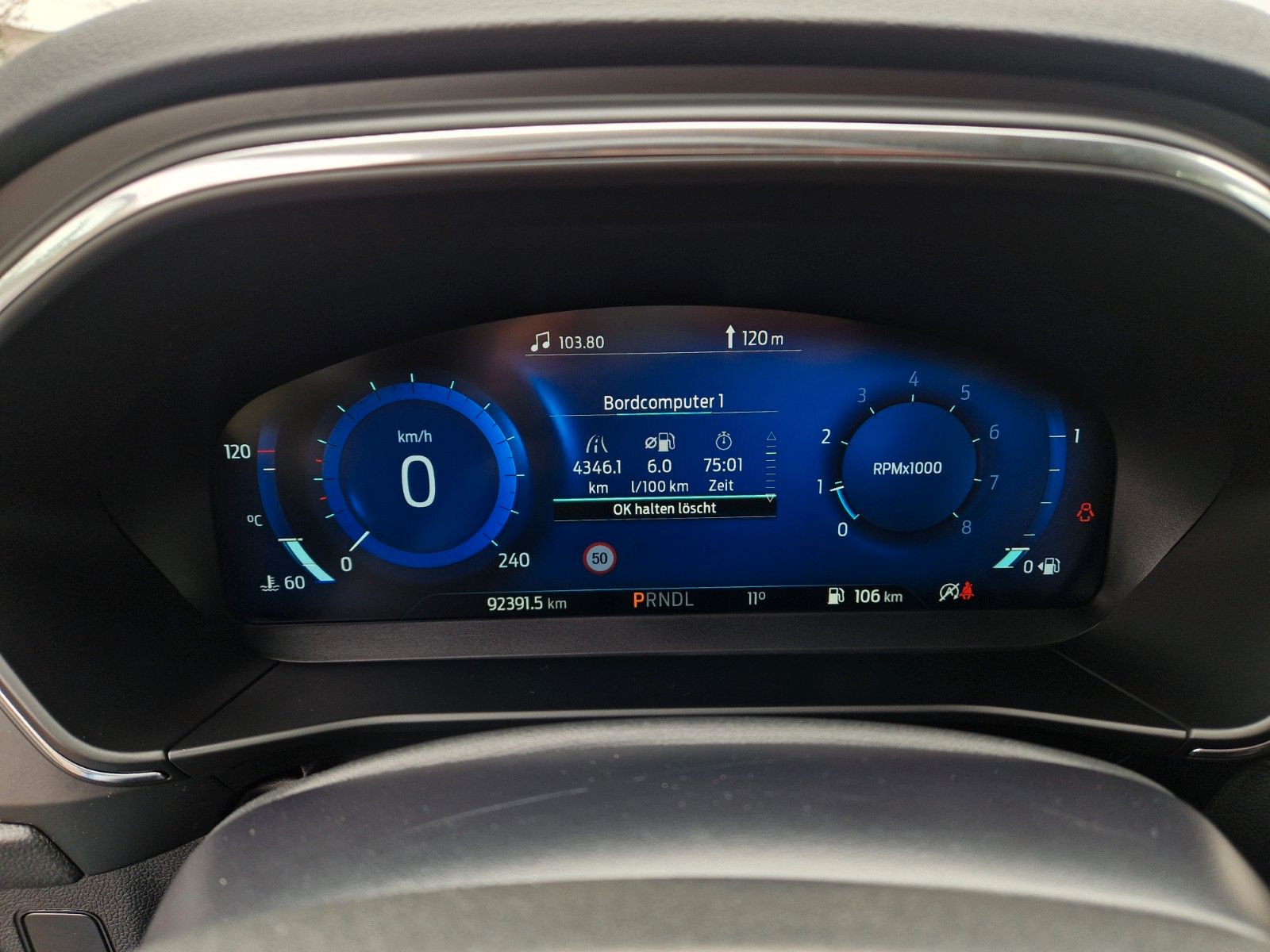 Ford Focus Tun.Titanium 1.Hd Aut. LED AHK NAVI Rf ACC