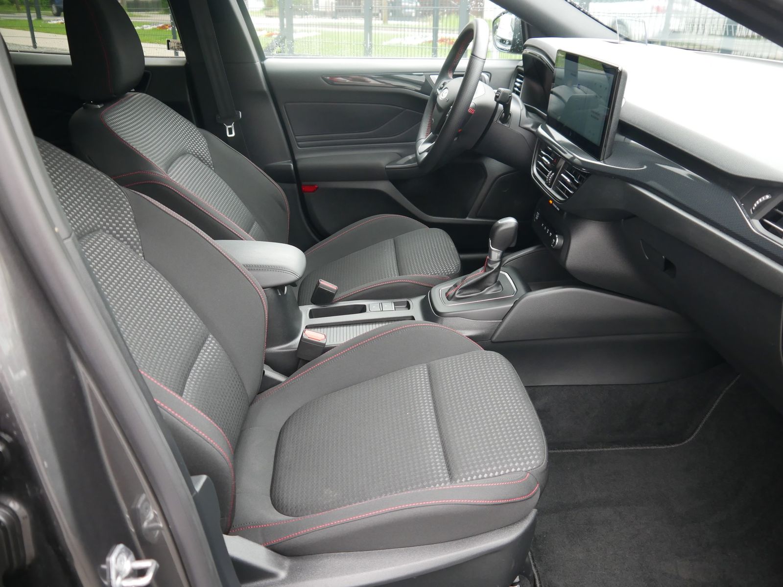 Ford Focus Turnier 1.0 M-Hybrid ST-Line LED Navi ACC