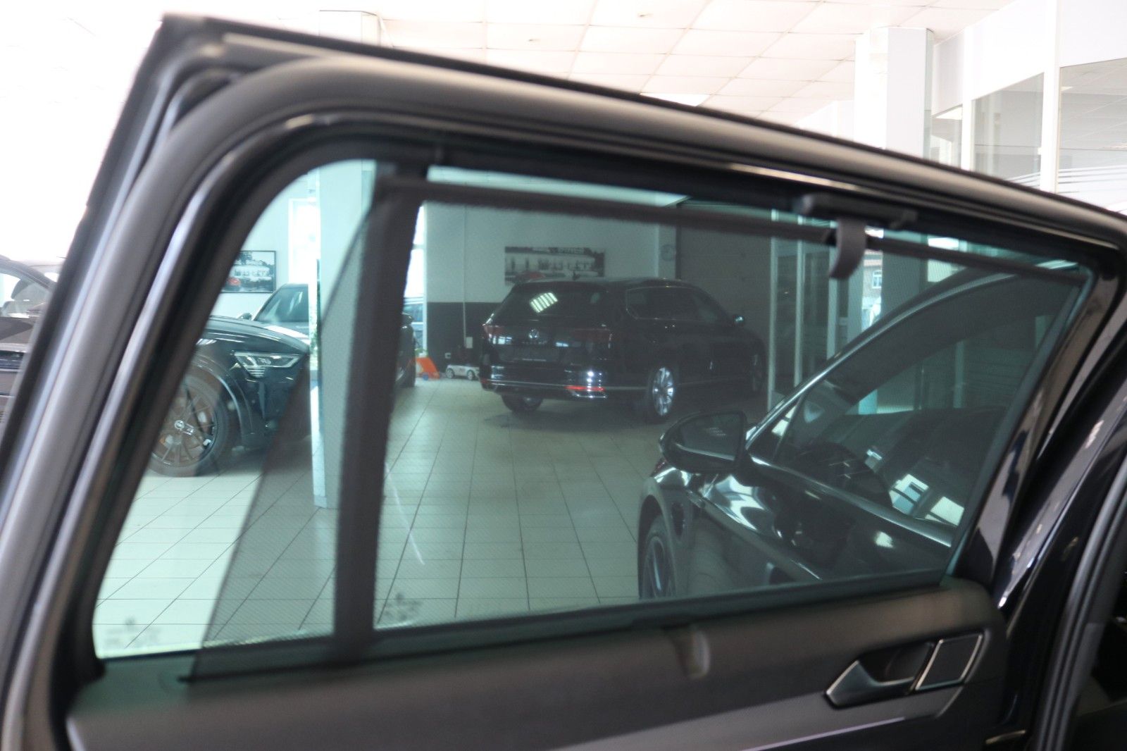 Volkswagen Passat 4M  R-Line DCC STHZ 360 Matrix Pano Leder
