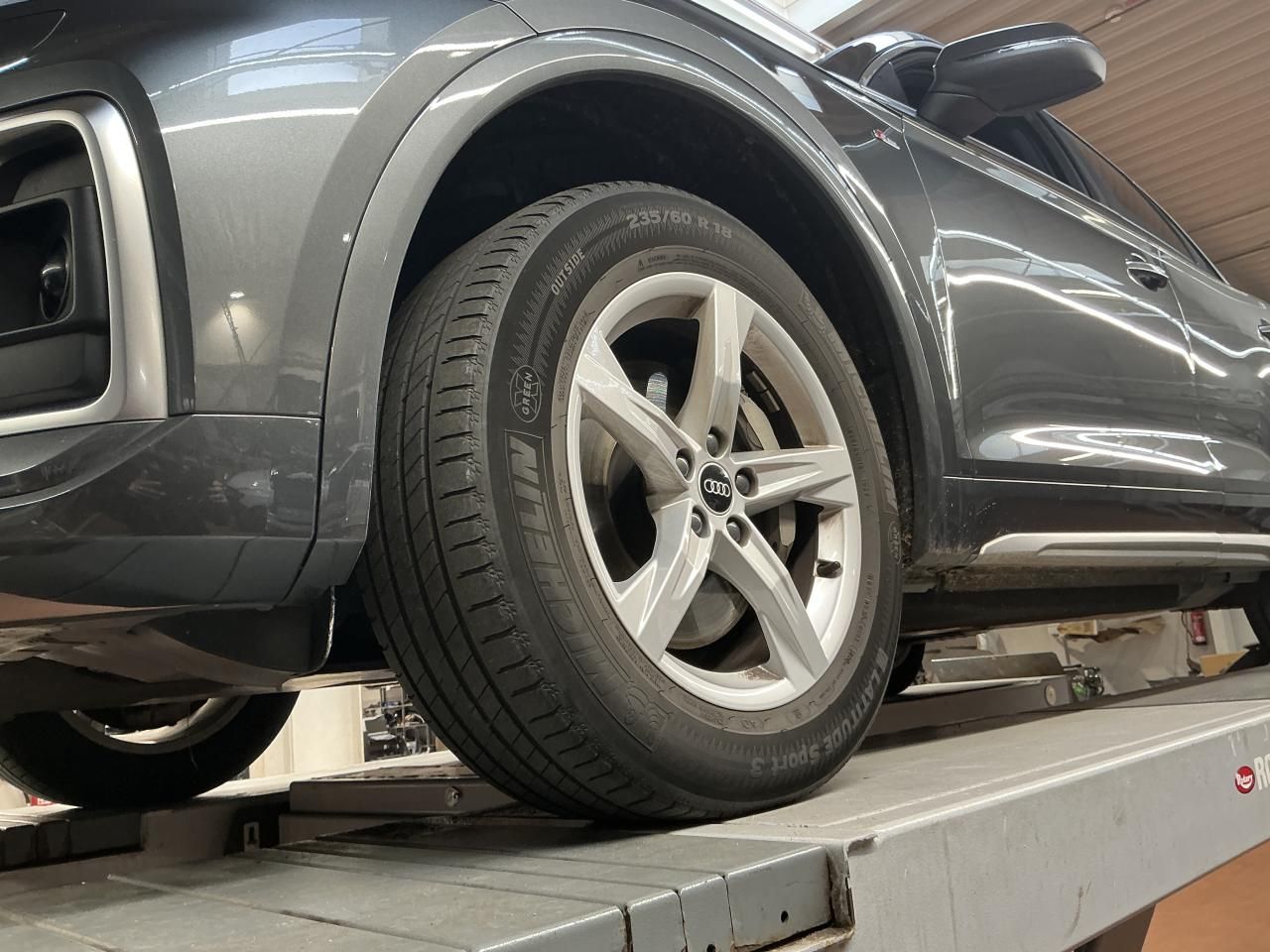 Audi Q5 50 TFSI e quattro S tronic S line Matrix|AHK