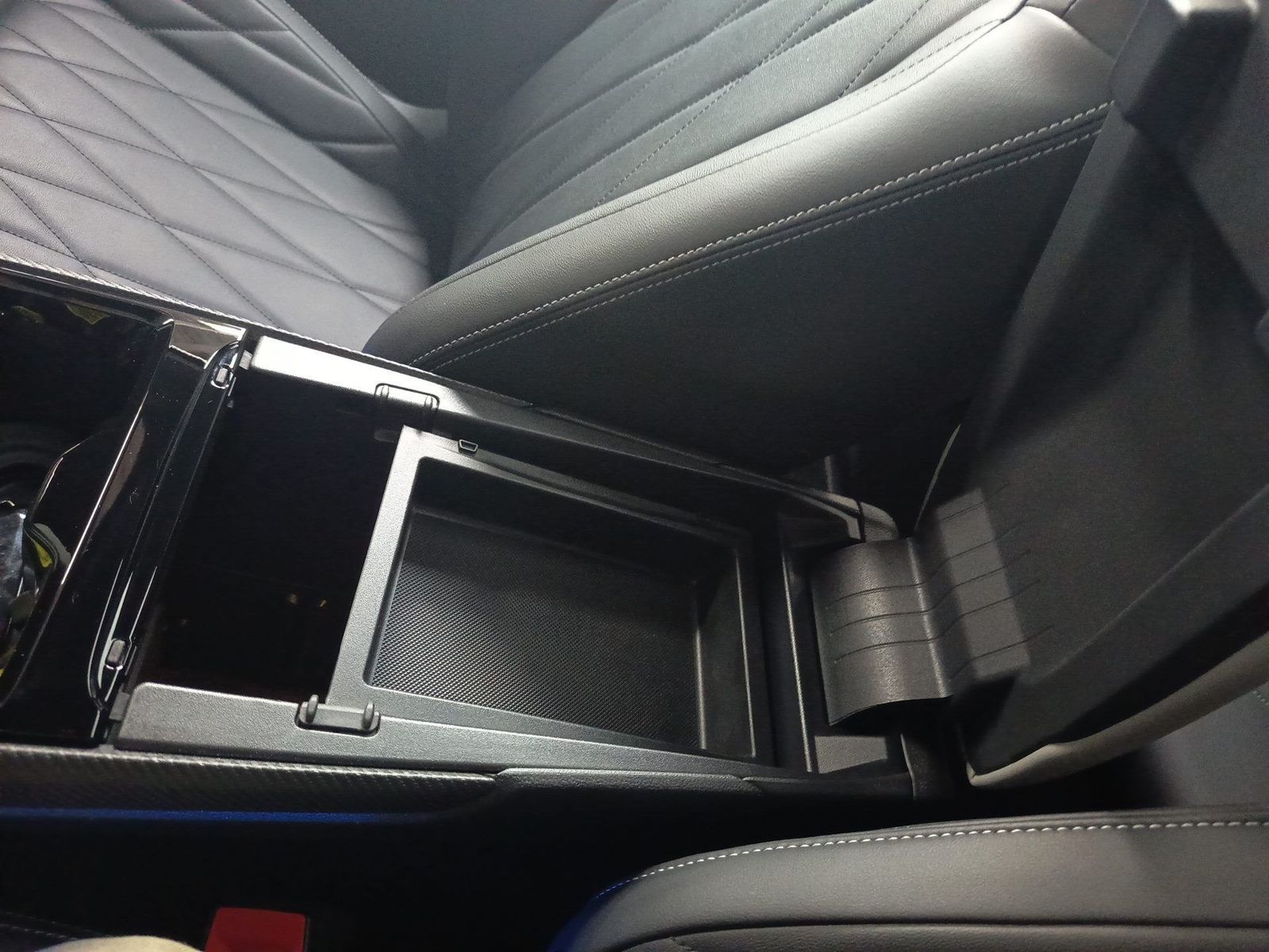 Ford Explorer Extended Range RWD 77kWh Premium *ACC*